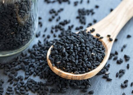 درمان بسیاری از دردها با استفاده از سیاه دانه