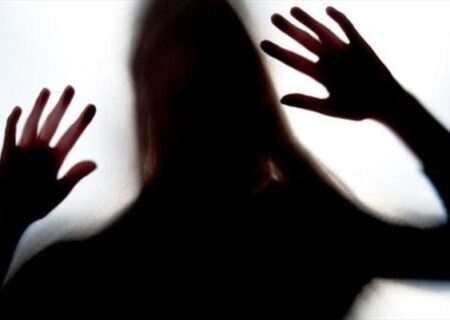 تجاوز کارگردان مشهور به دختر دانشجو