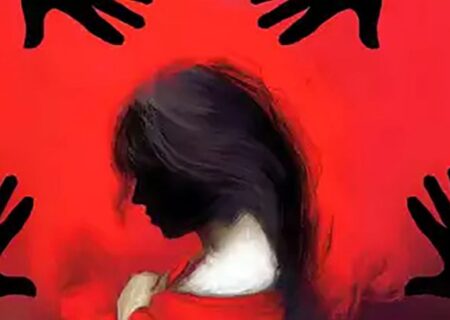 مرد بی غیرت برای هتک حرمت به زنش ۸ مرد اجیر کرد/ در هند رخ داد