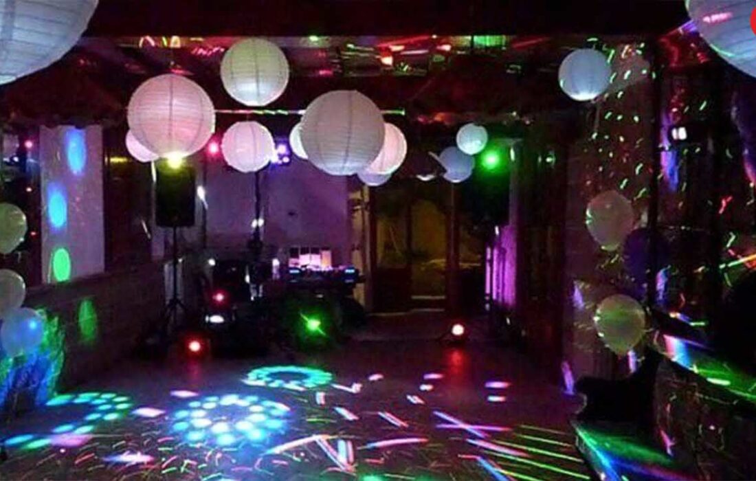 ۷ دختر و ۶ پسر در خانه مجردی چه می کردند ؟ / پلیس شبانه سر رسید