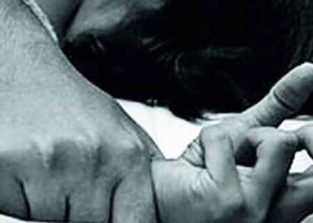 آزار شیطانی دختر دانش آموز توسط معلم خصوصی در قرنطینه