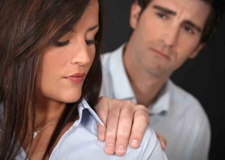 ۵ دروغی که در رابطه جنسی به مردها گفته می شود!